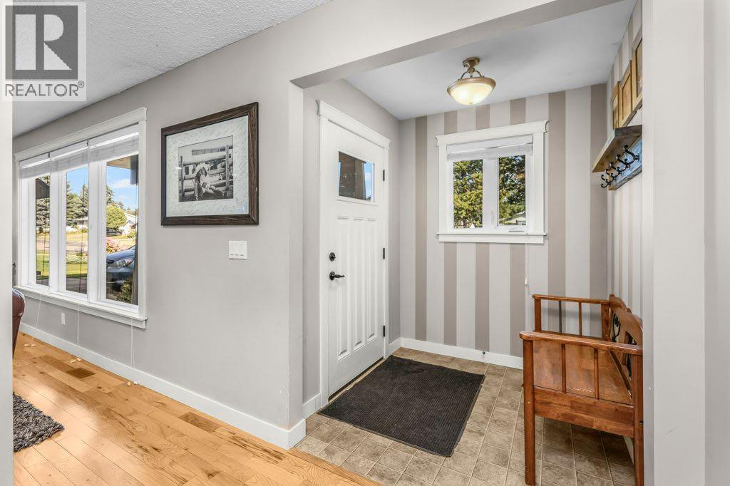 33 Fairway Drive, Lacombe, Alberta  T4L 1R4 - Photo 16 - A2252182