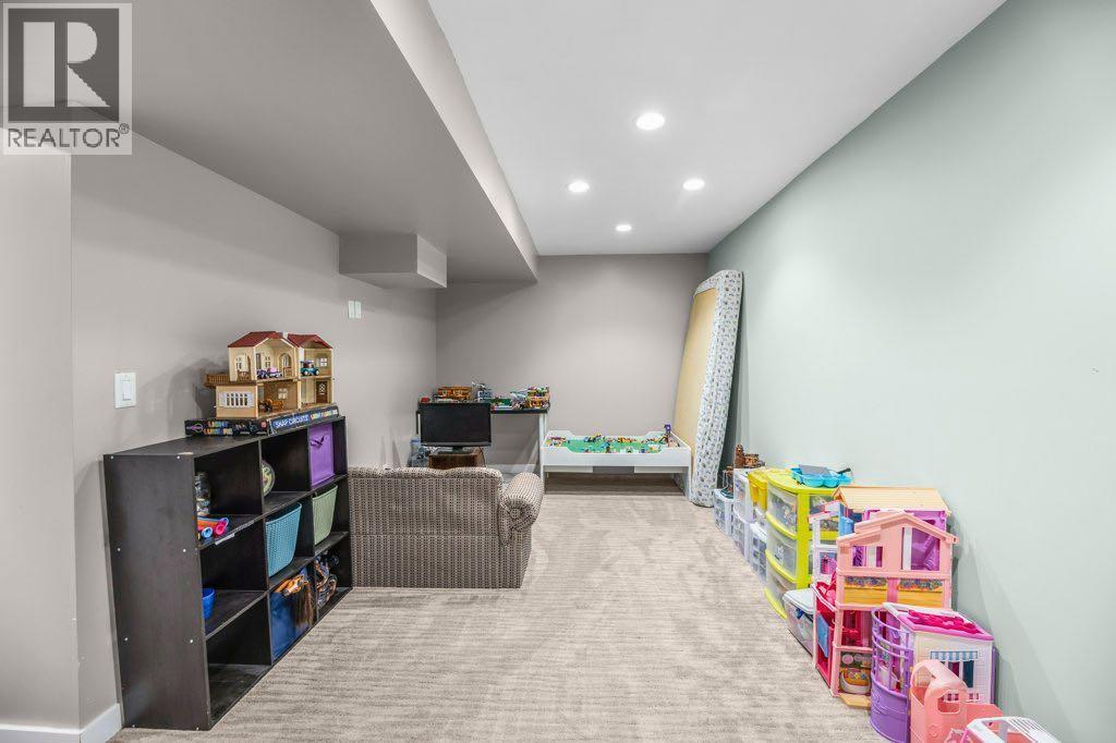 33 Fairway Drive, Lacombe, Alberta  T4L 1R4 - Photo 39 - A2252182