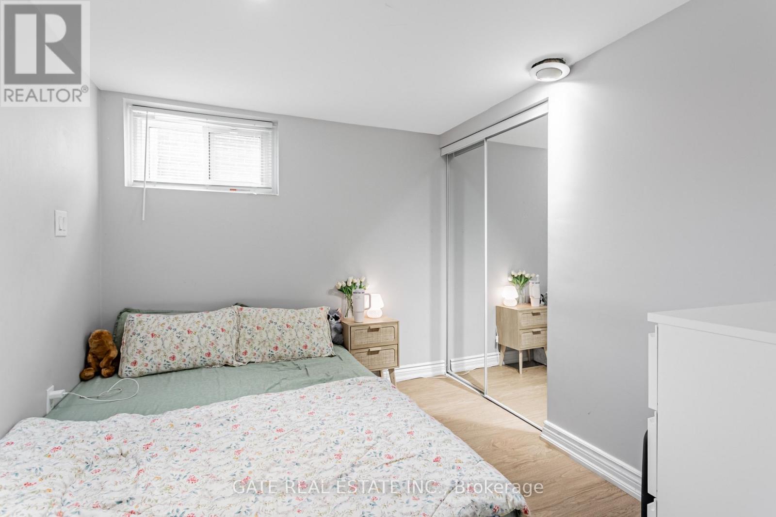 60 Scott Street, Brampton (Downtown Brampton), Ontario  L6V 1S3 - Photo 25 - W12442386