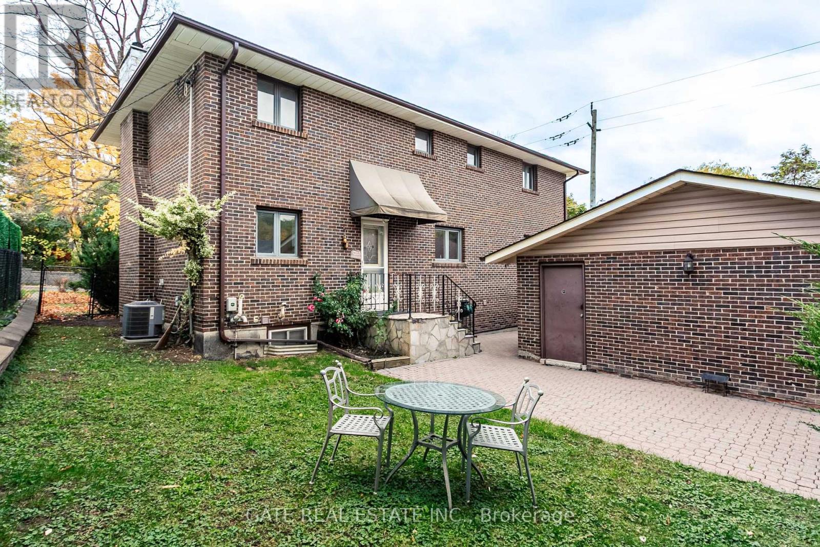 60 Scott Street, Brampton (Downtown Brampton), Ontario  L6V 1S3 - Photo 34 - W12442386