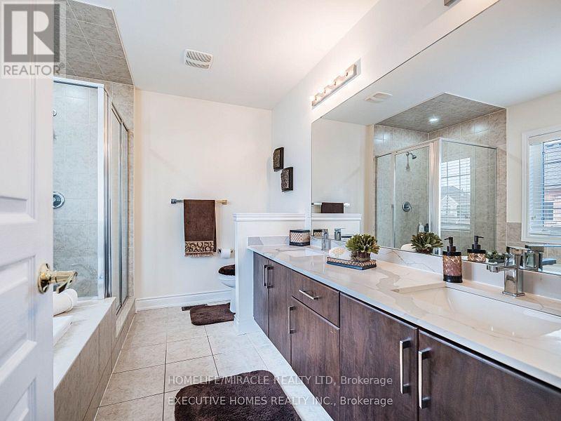 1 Orangeblossom Trail, Brampton, Ontario  L6X 3B4 - Photo 16 - W12499380