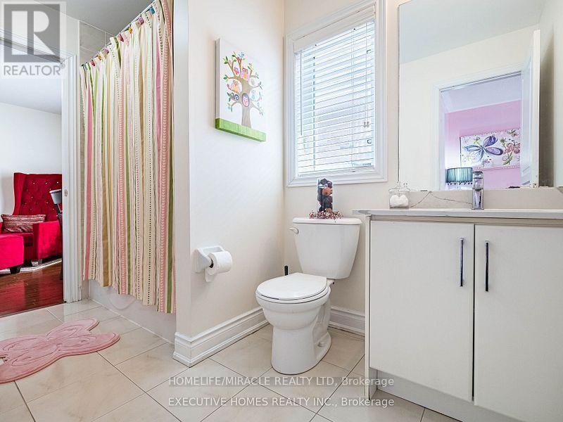 1 Orangeblossom Trail, Brampton, Ontario  L6X 3B4 - Photo 25 - W12499380