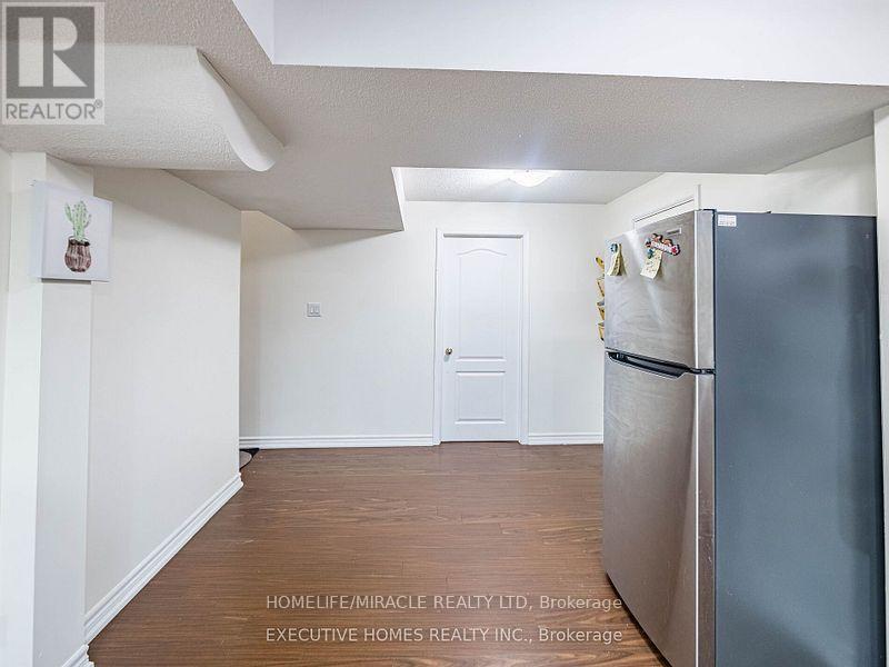 1 Orangeblossom Trail, Brampton, Ontario  L6X 3B4 - Photo 28 - W12499380