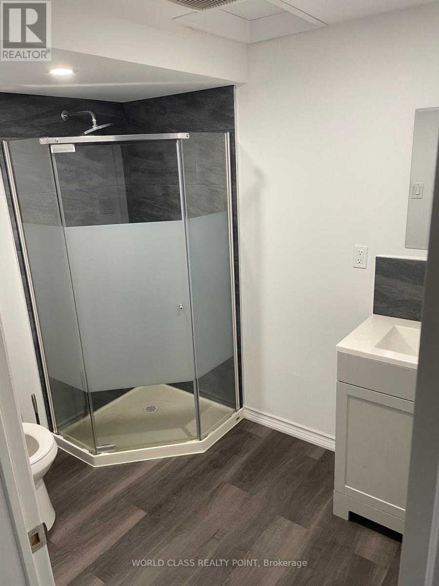 9 Upper - 20 Claireport Crescent E, Toronto, Ontario M9W 6P6 - Photo 7 - W12502930