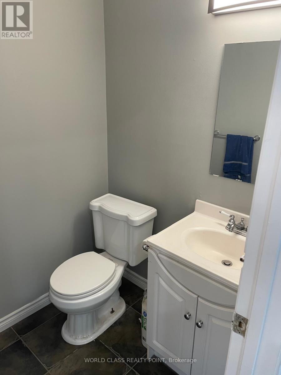 9 Lower - 20 Claireport Crescent E, Toronto, Ontario  M9W 6P6 - Photo 4 - W12503148