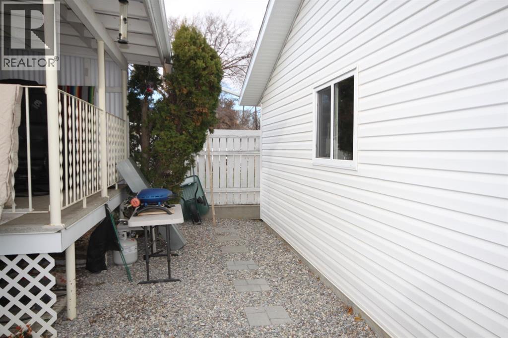 1023 29a Street S, Lethbridge, Alberta  T1K 2X8 - Photo 36 - A2268353