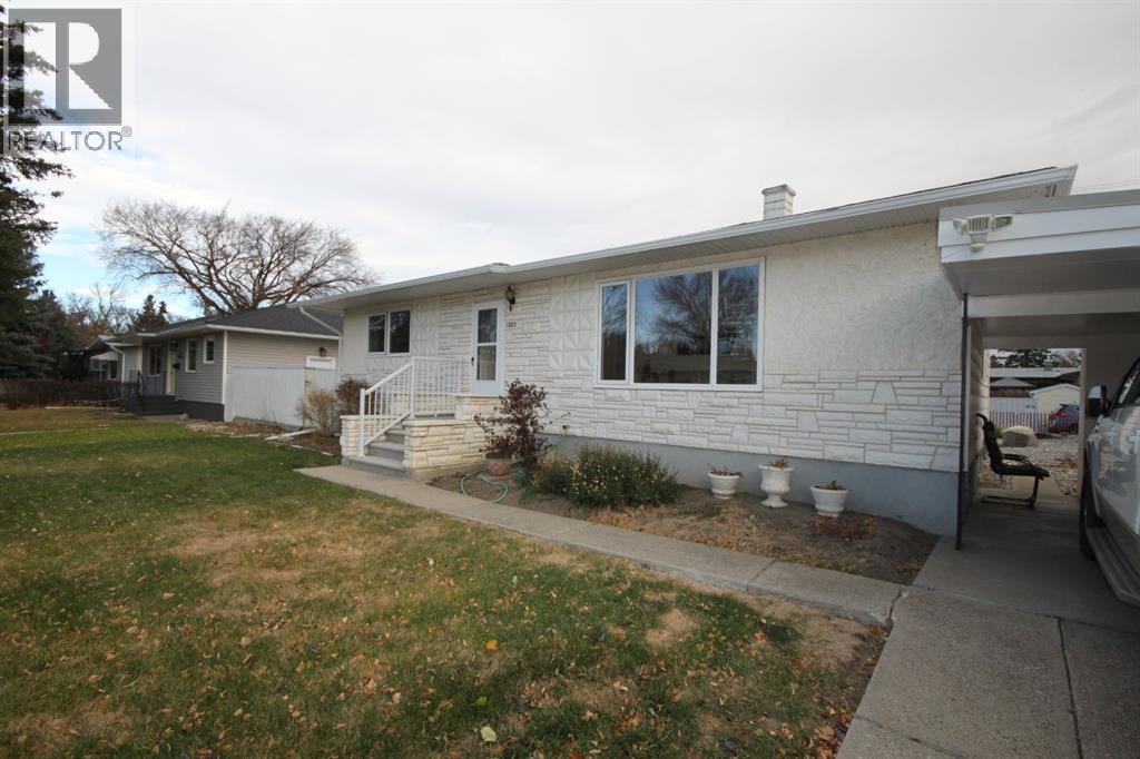 1023 29a Street S, Lethbridge, Alberta  T1K 2X8 - Photo 44 - A2268353
