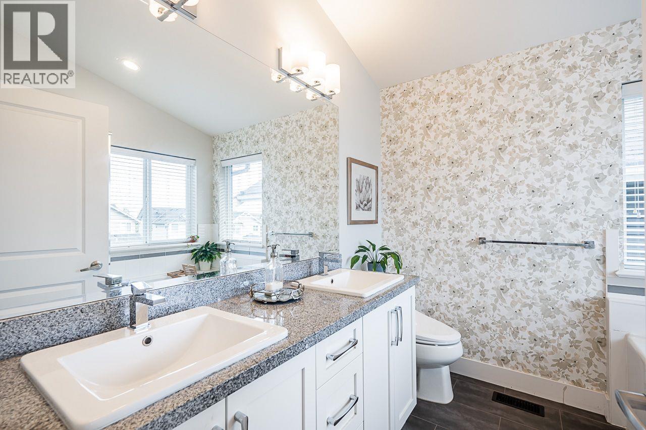 10489 Robertson Street, Maple Ridge, British Columbia  V2W 0H8 - Photo 16 - R3056337