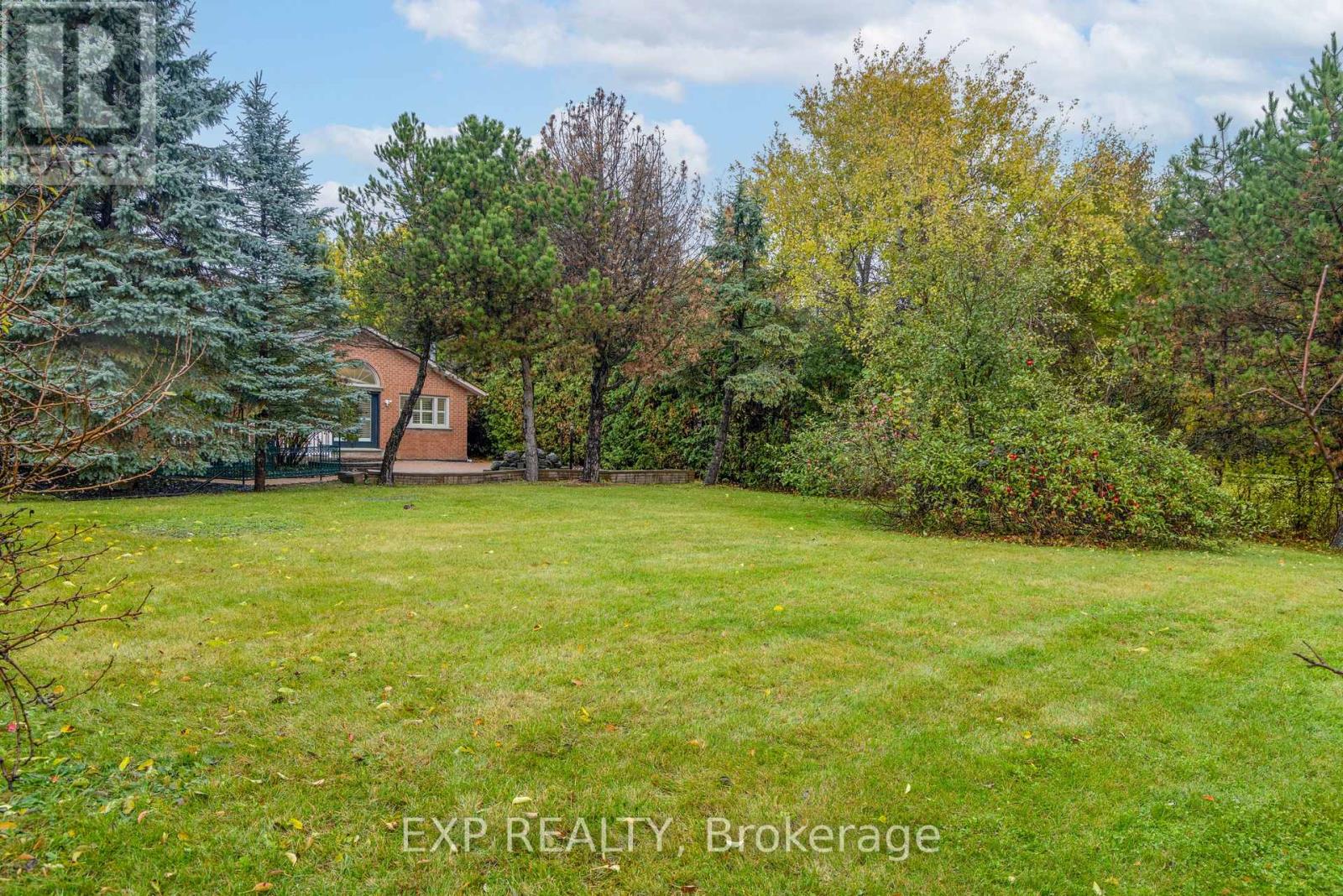 35 Dennis Drive, King, Ontario  L0G 1K0 - Photo 31 - N12506356