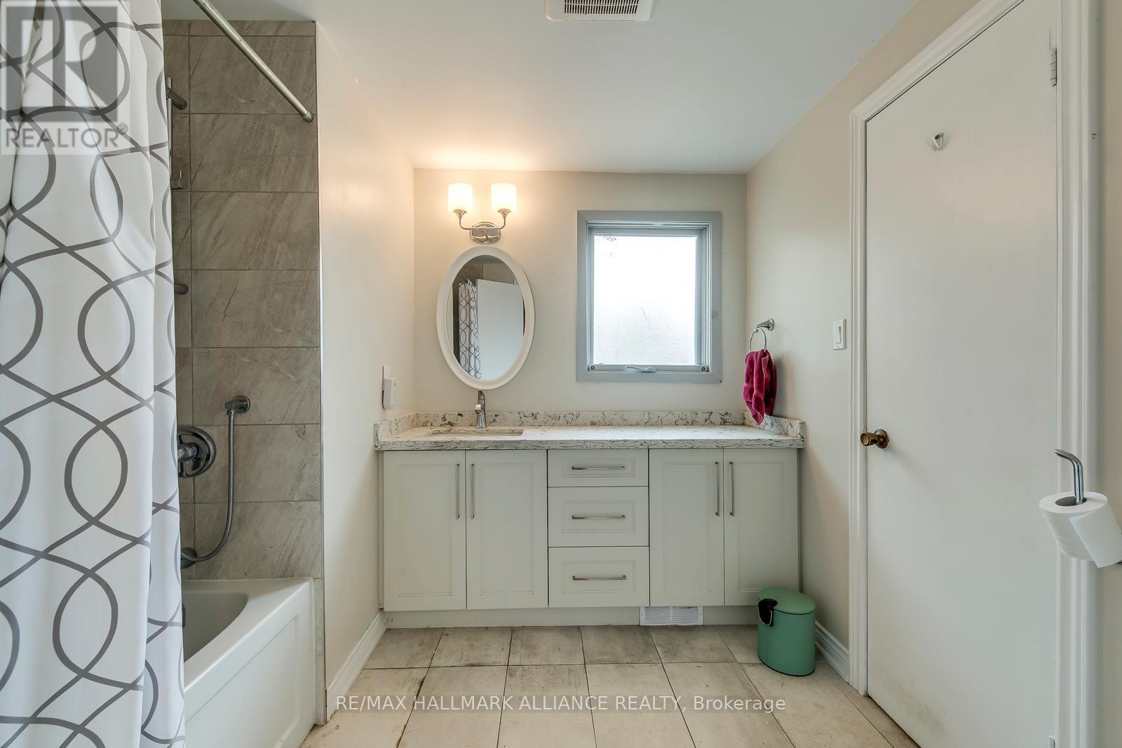 455 Canterbury Crescent, Oakville, Ontario  L6J 5K8 - Photo 19 - W12201228