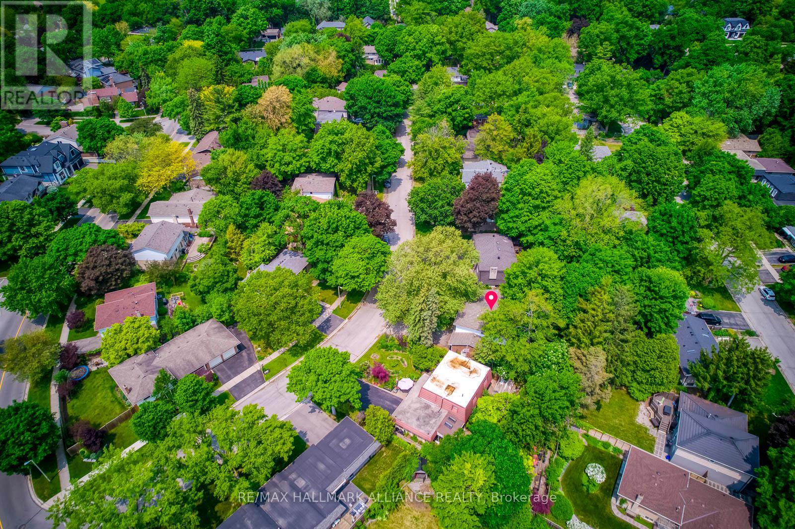 455 Canterbury Crescent, Oakville, Ontario  L6J 5K8 - Photo 4 - W12201228