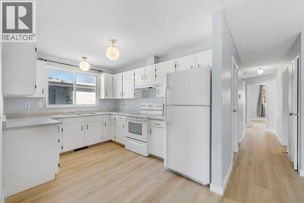 53,55 Dovercliffe Way Se, Calgary, Alberta  T2B 1W6 - Photo 7 - A2268038