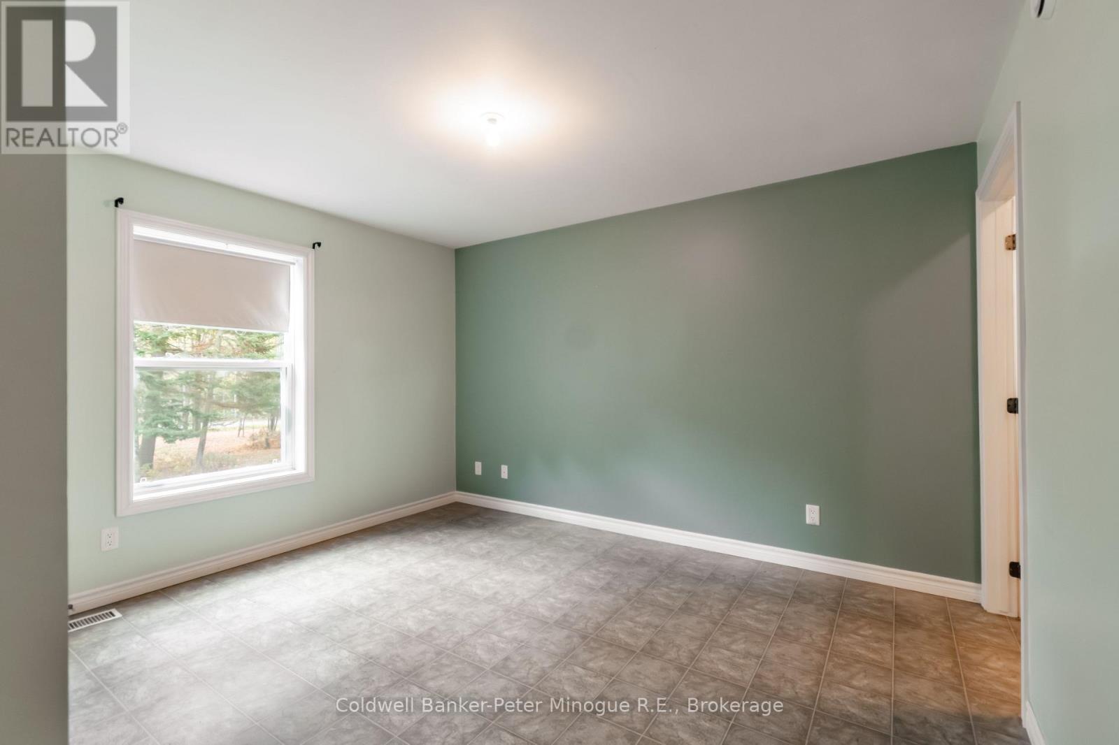 567 Sunset Cove Road, Callander, Ontario  P0H 1H0 - Photo 18 - X12456374