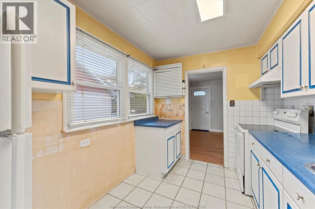 958 Partington Avenue, Windsor, Ontario N9B 2P2 - Photo 9 - 25027928