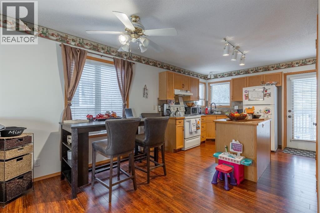 66 Assiniboia Way W, Lethbridge, Alberta  T1K 7L7 - Photo 10 - A2268734