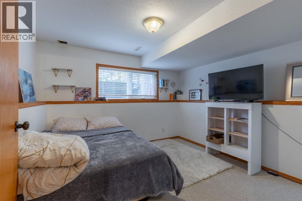 66 Assiniboia Way W, Lethbridge, Alberta  T1K 7L7 - Photo 24 - A2268734