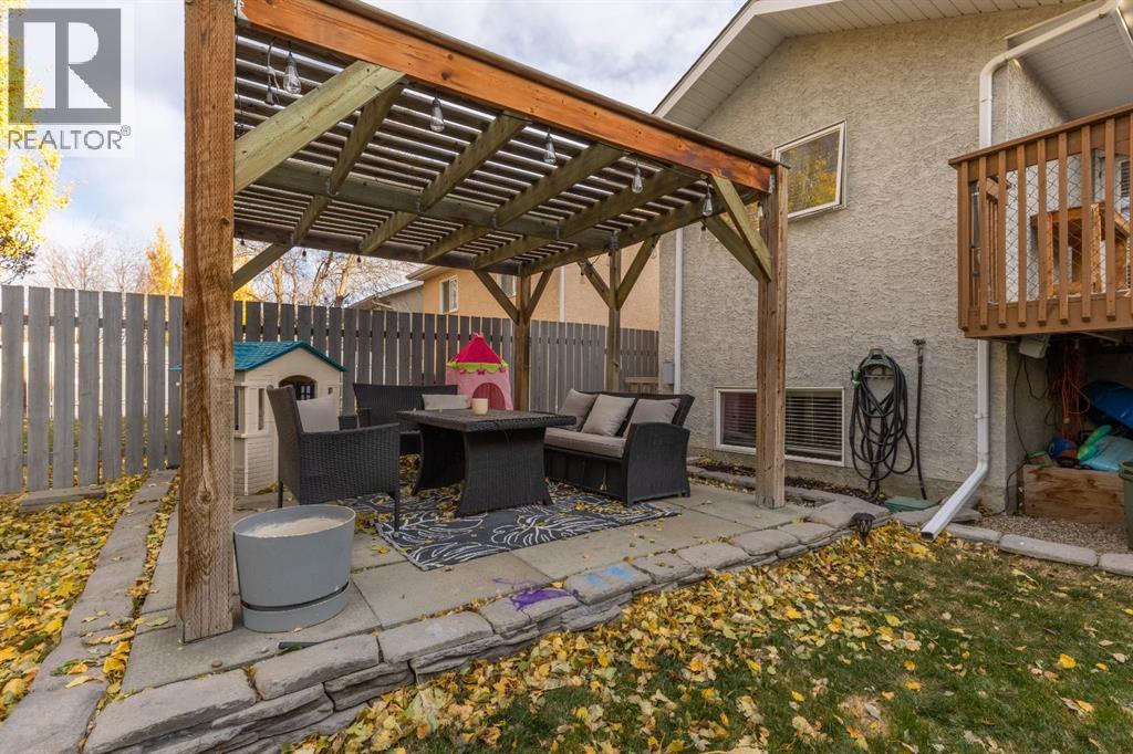 66 Assiniboia Way W, Lethbridge, Alberta  T1K 7L7 - Photo 38 - A2268734