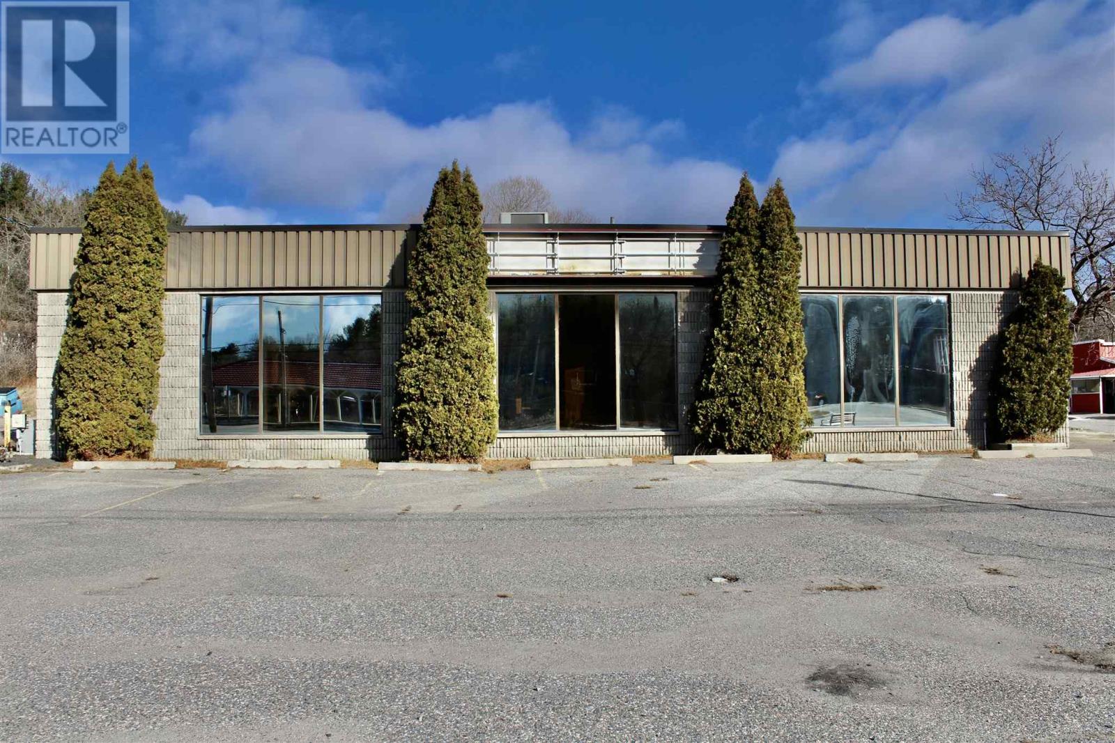 121 Front St, Spanish, Ontario  P0P 2A0 - Photo 3 - SM242916