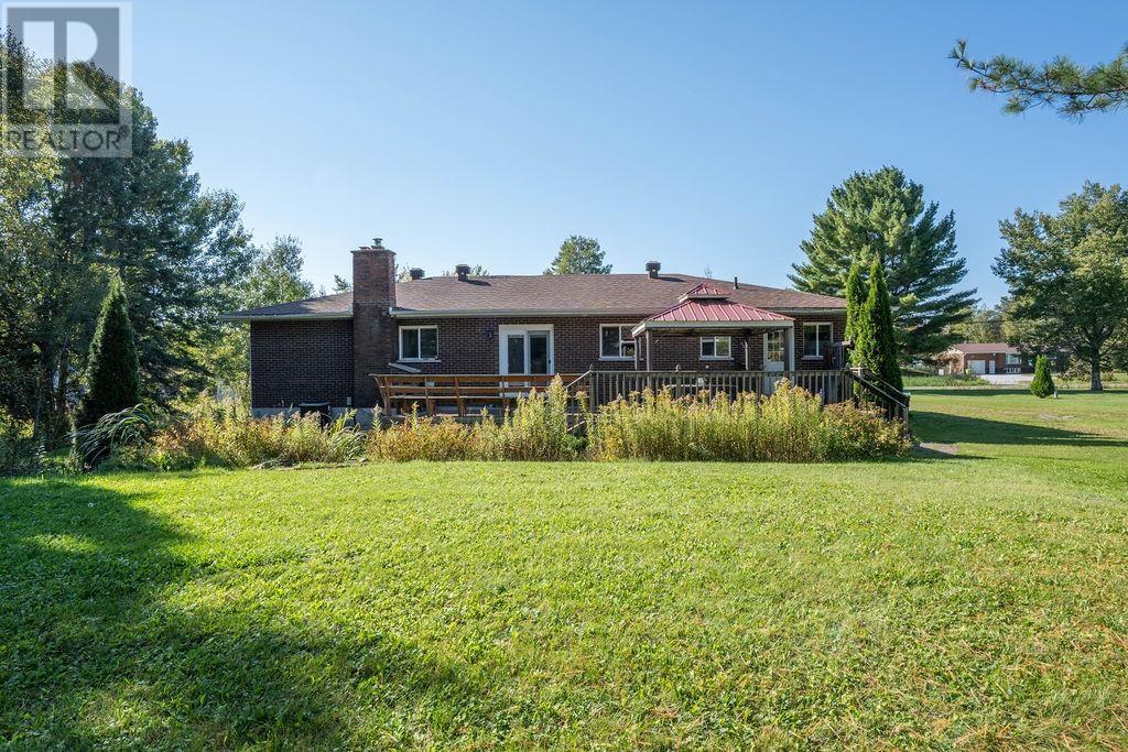 970 Town Line Rd, Sault Ste. Marie, Ontario  P6A 6K4 - Photo 11 - SM252837