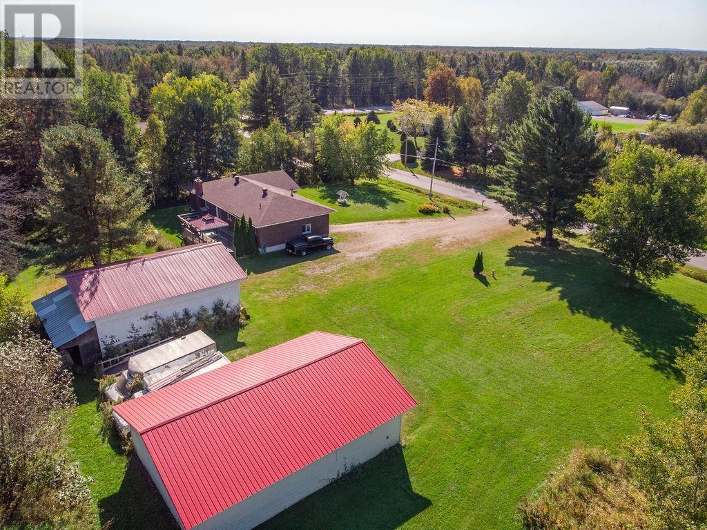 970 Town Line Rd, Sault Ste. Marie, Ontario  P6A 6K4 - Photo 4 - SM252837