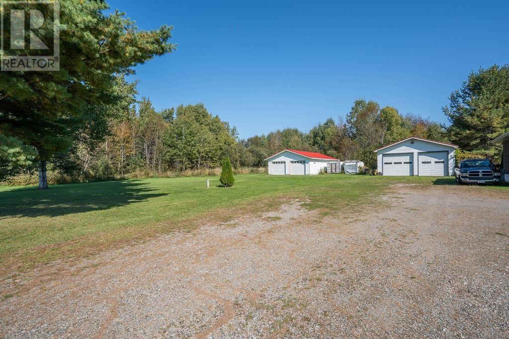 970 Town Line Rd, Sault Ste. Marie, Ontario  P6A 6K4 - Photo 9 - SM252837