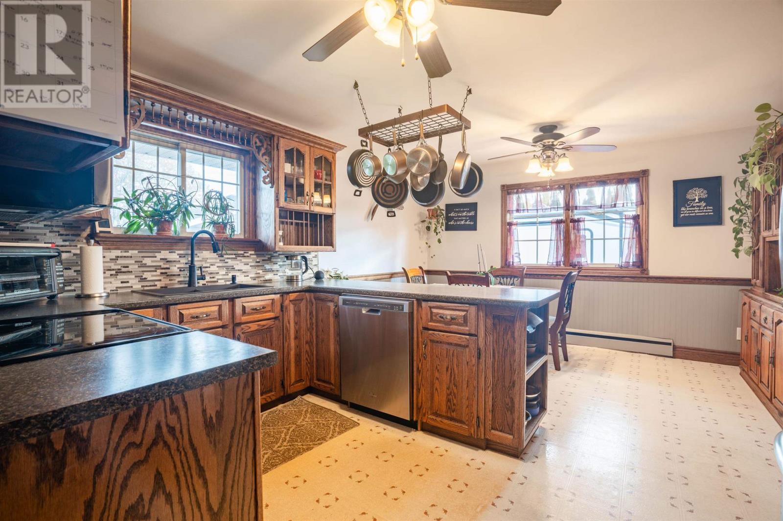 102 Roosevelt Ave, Sault Ste. Marie, Ontario  P6C 5M4 - Photo 18 - SM253071