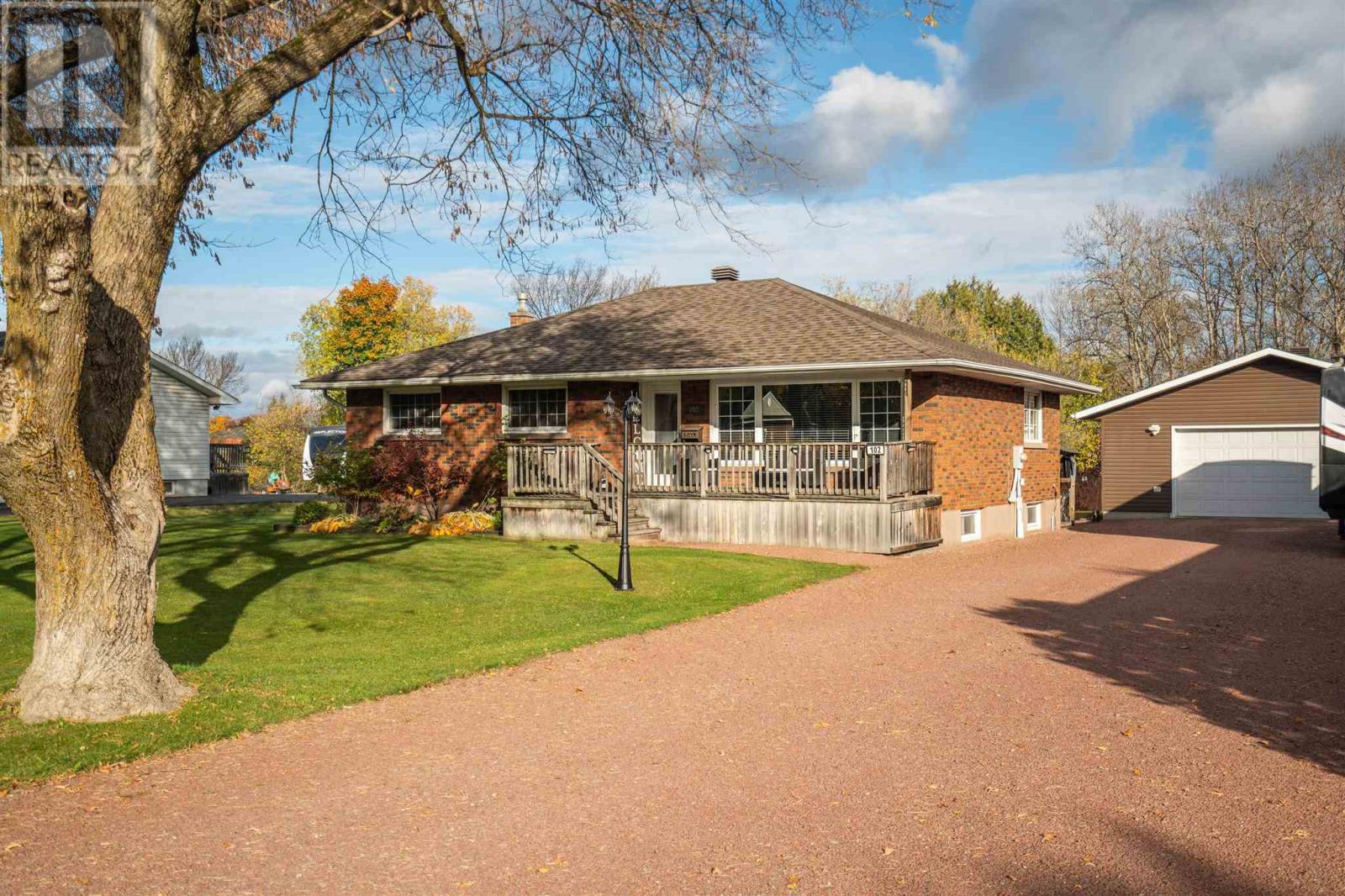 102 Roosevelt Ave, Sault Ste. Marie, Ontario  P6C 5M4 - Photo 35 - SM253071