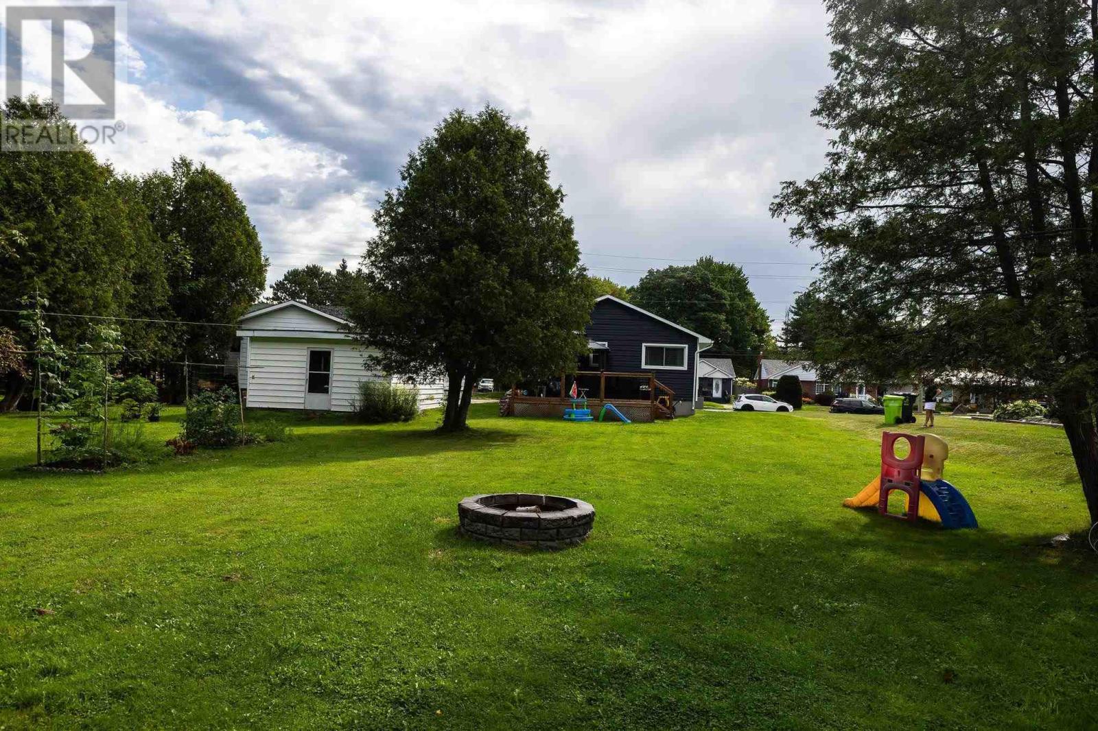 165 Hugill St, Sault Ste. Marie, Ontario P6A 4E9 - Photo 7 - SM253171