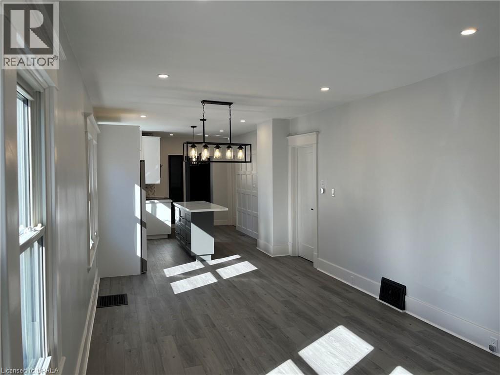 71 Sherwood Drive, Brantford, Ontario  N3T 1N3 - Photo 3 - 40782480