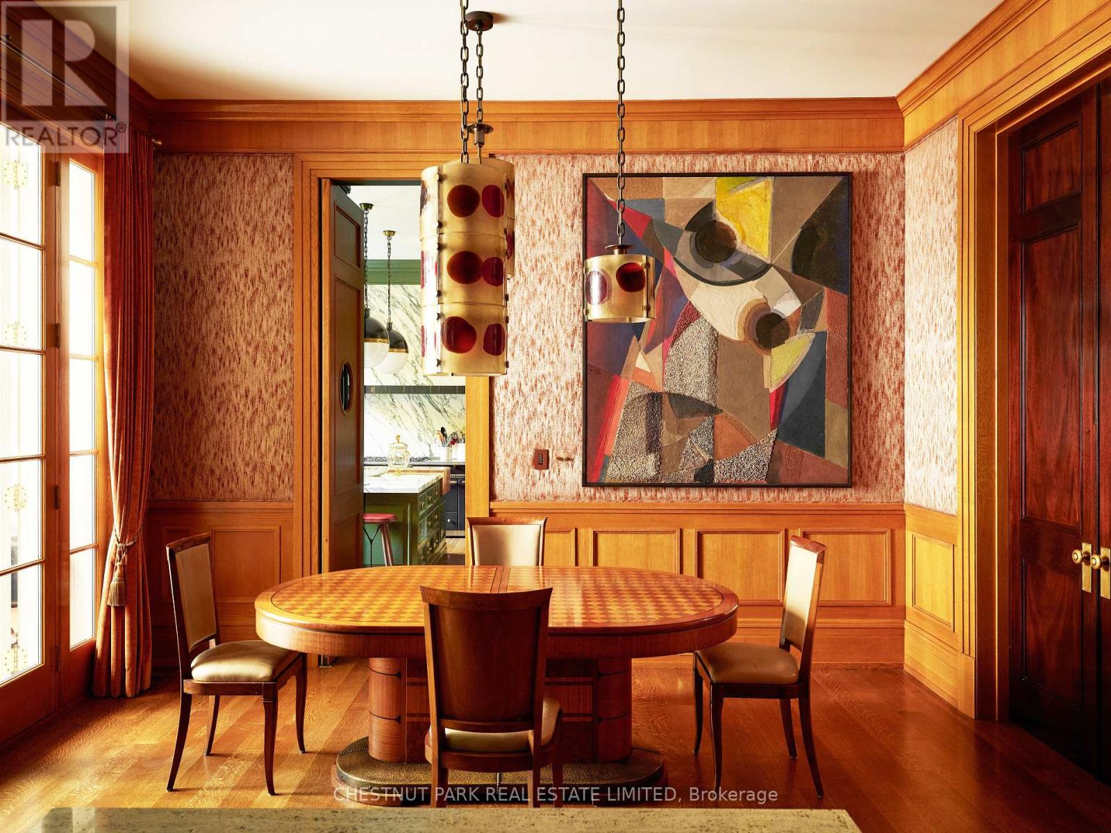 10 Shorncliffe Avenue, Toronto, Ontario  M4V 1T1 - Photo 10 - C12502300