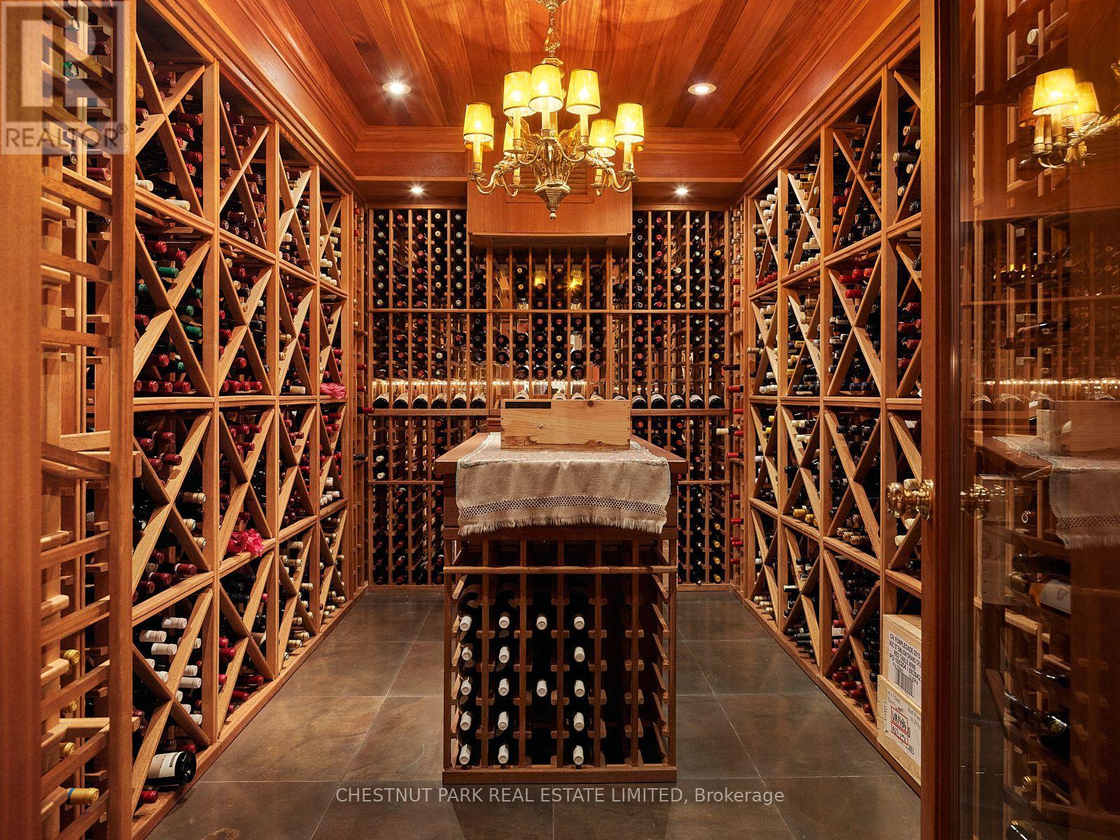 10 Shorncliffe Avenue, Toronto, Ontario  M4V 1T1 - Photo 28 - C12502300