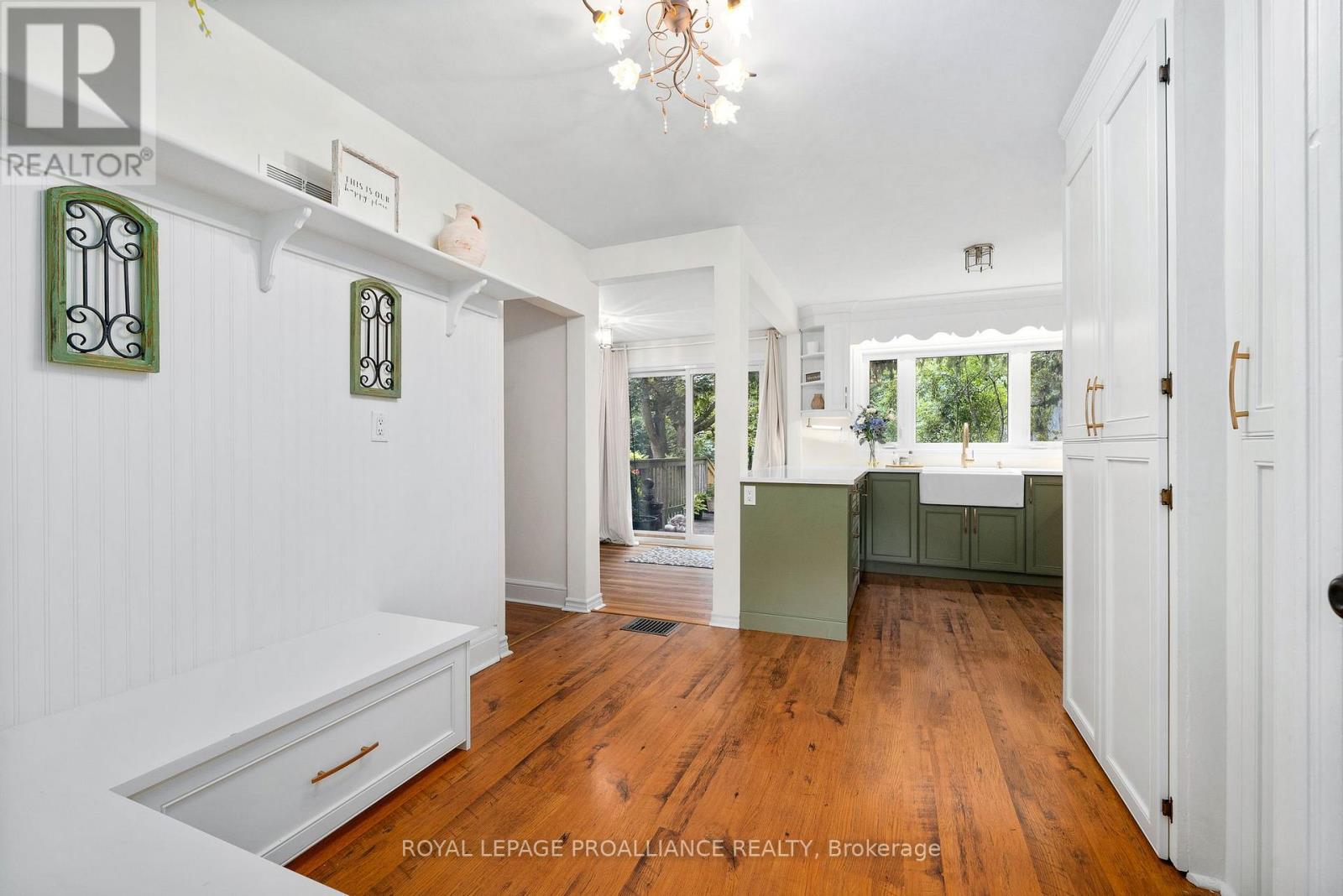 190 Macdonald Avenue, Belleville, Ontario K8N 3Y3 - Photo 10 - X12507122