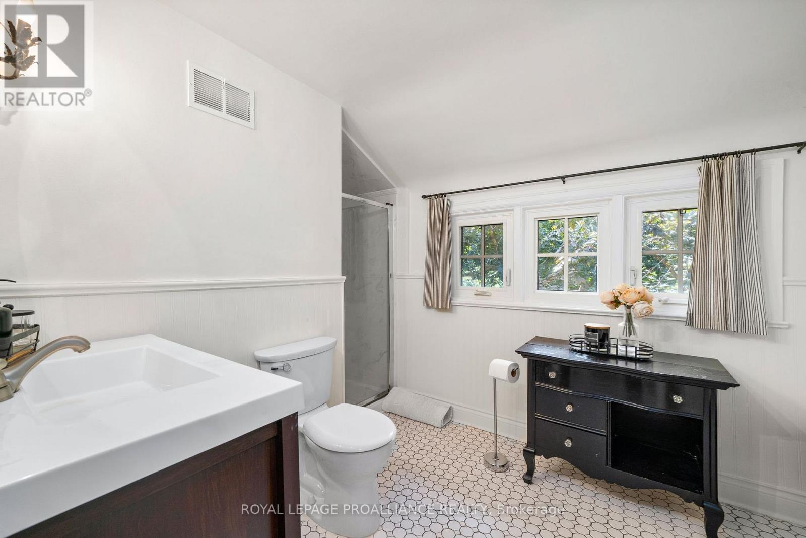 190 Macdonald Avenue, Belleville, Ontario K8N 3Y3 - Photo 21 - X12507122