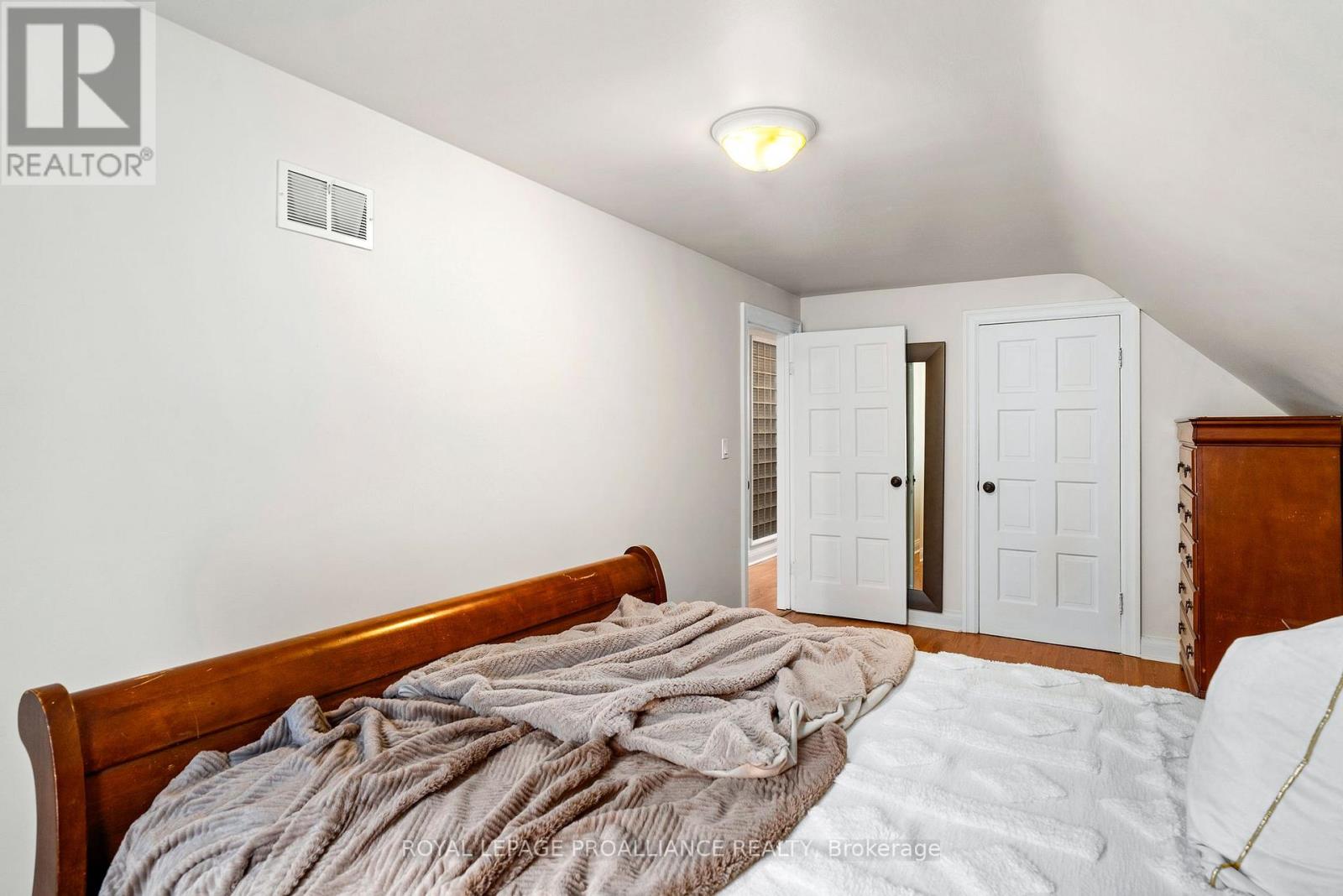 190 Macdonald Avenue, Belleville, Ontario K8N 3Y3 - Photo 24 - X12507122