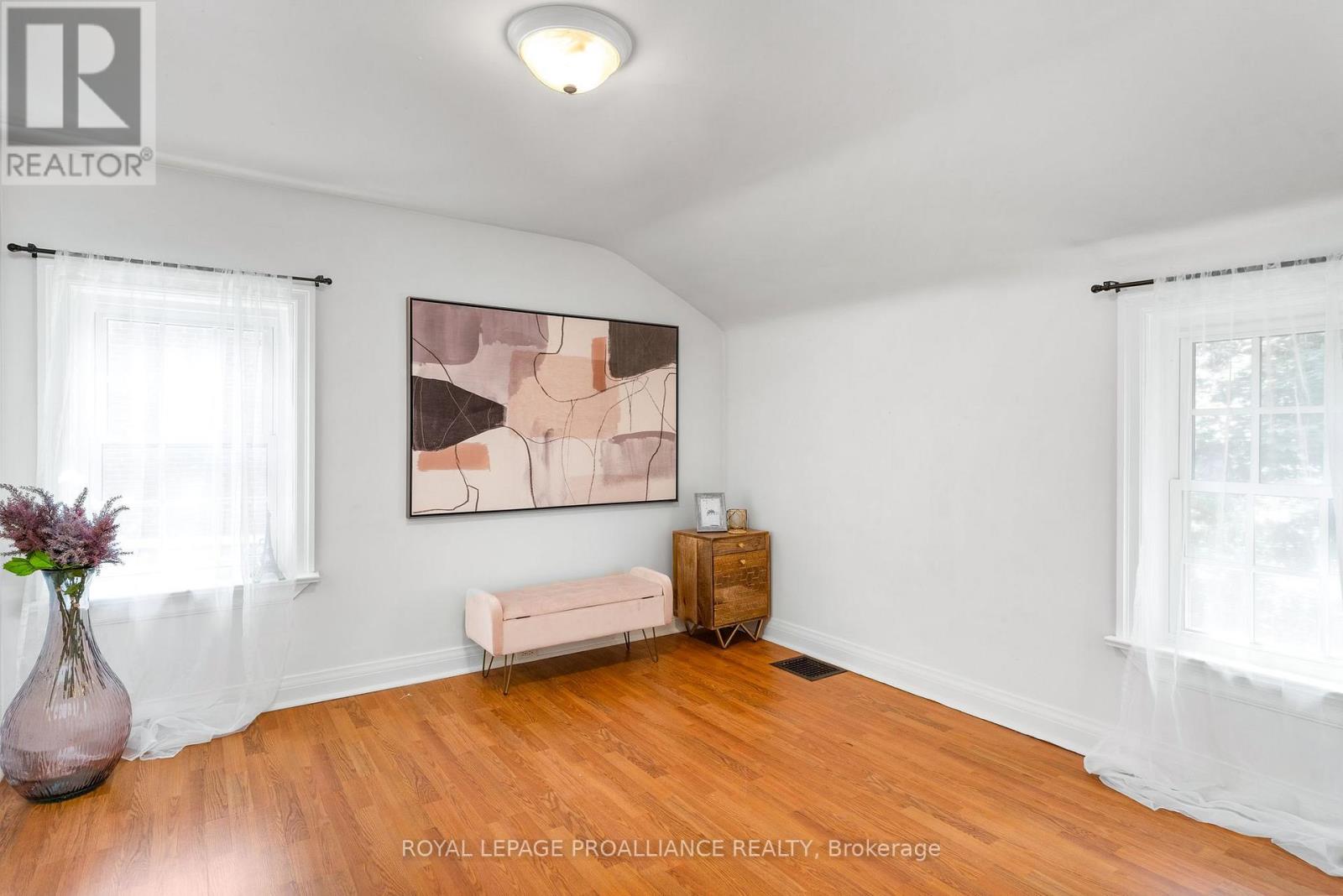 190 Macdonald Avenue, Belleville, Ontario K8N 3Y3 - Photo 25 - X12507122