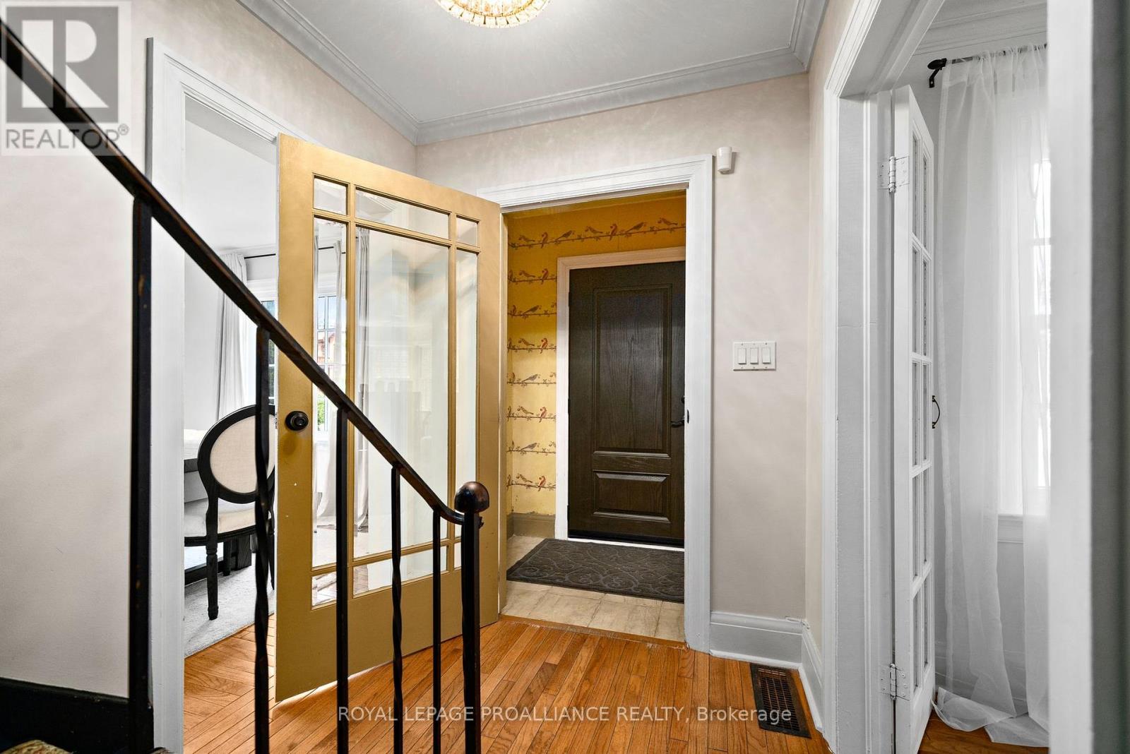 190 Macdonald Avenue, Belleville, Ontario K8N 3Y3 - Photo 3 - X12507122