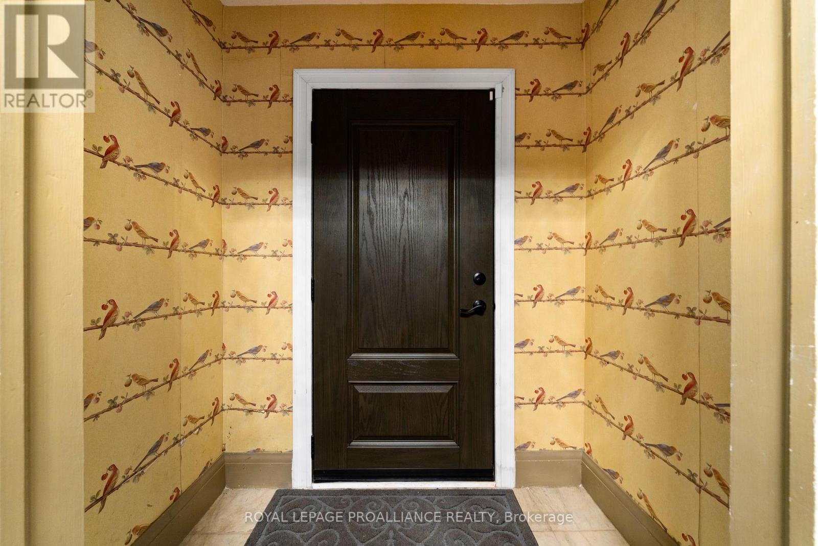 190 Macdonald Avenue, Belleville, Ontario K8N 3Y3 - Photo 4 - X12507122