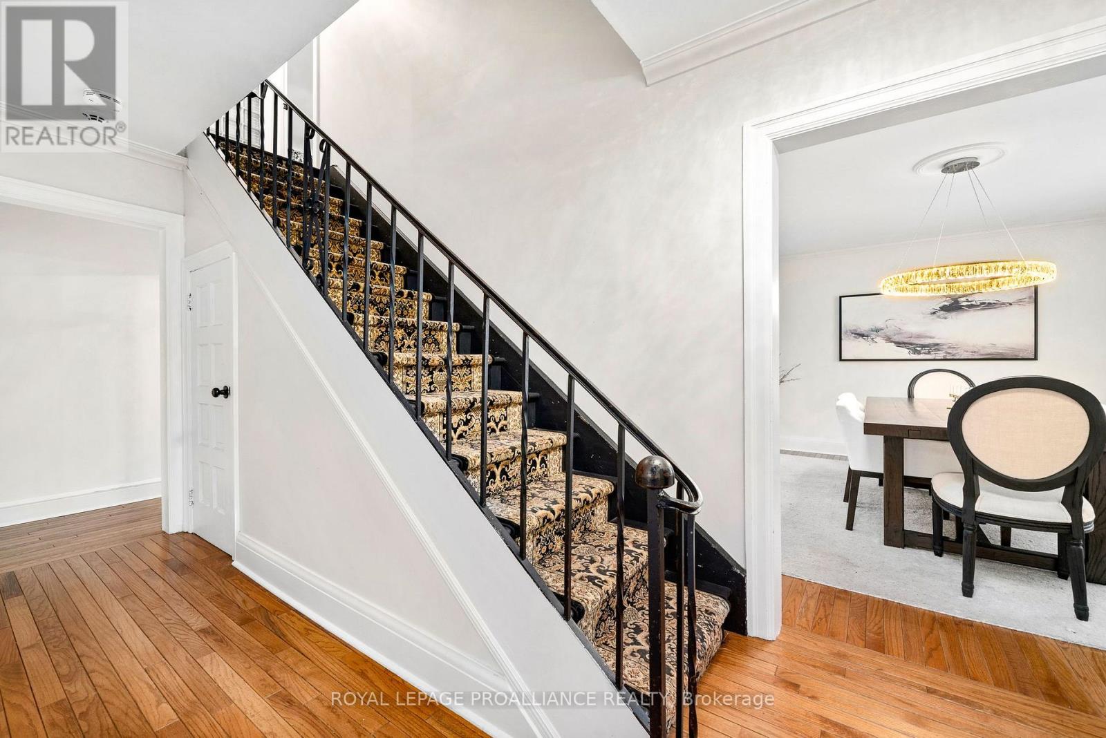 190 Macdonald Avenue, Belleville, Ontario K8N 3Y3 - Photo 5 - X12507122