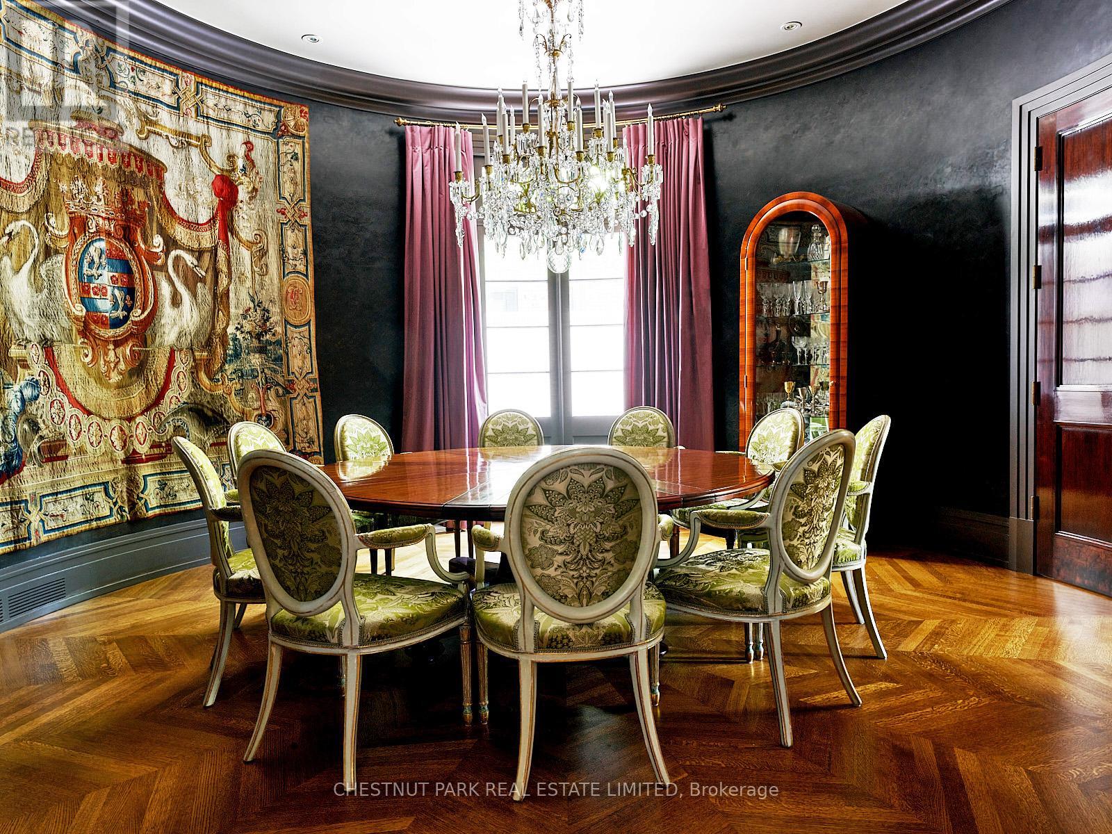 10 Shorncliffe Avenue, Toronto, Ontario  M4V 1T1 - Photo 5 - C12502300