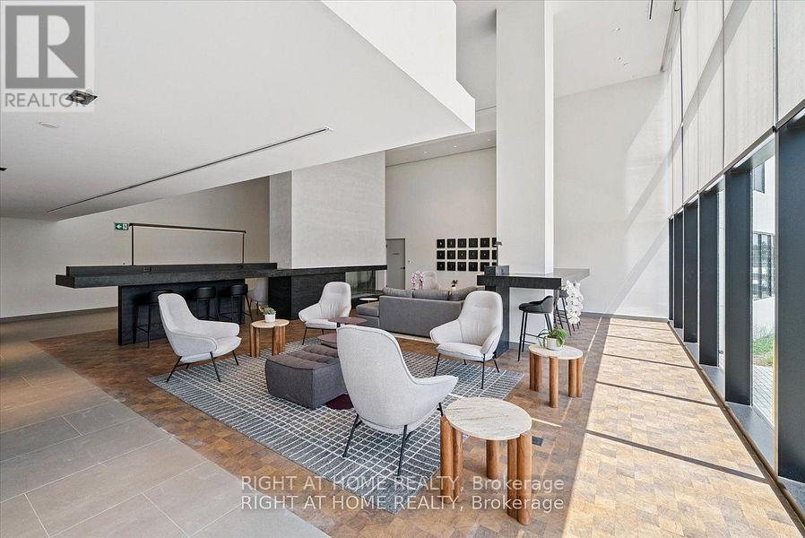 1303 - 1050 Eastern Avenue, Toronto (The Beaches), Ontario  M4L 0B7 - Photo 7 - E12469754