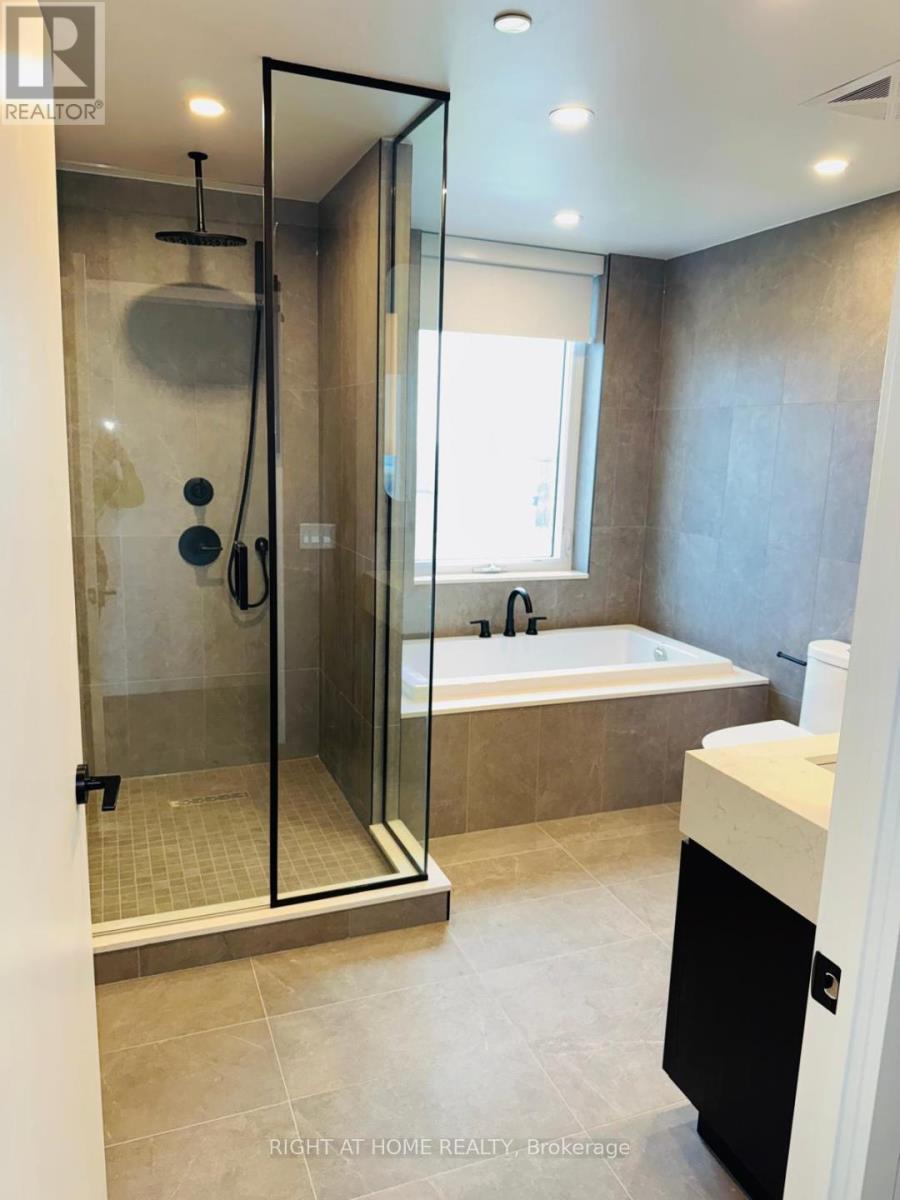 1303 - 1050 Eastern Avenue, Toronto, Ontario  M4L 0B7 - Photo 13 - E12484300