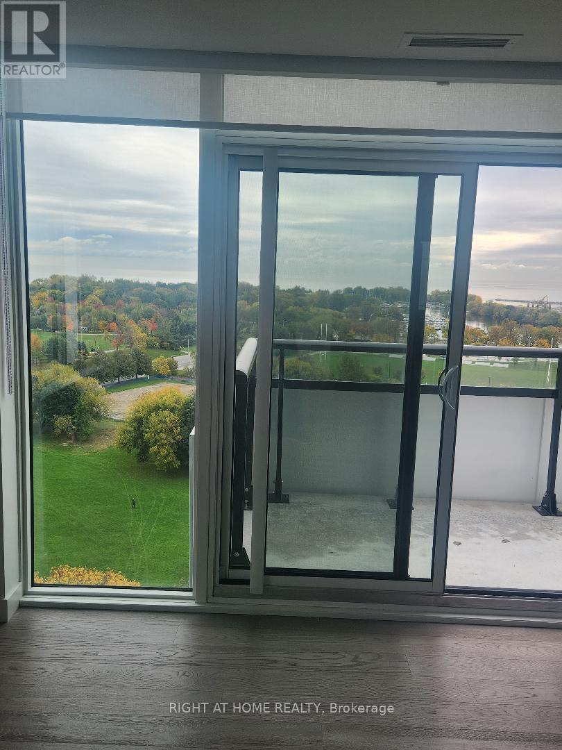 1303 - 1050 Eastern Avenue, Toronto, Ontario  M4L 0B7 - Photo 11 - E12484300