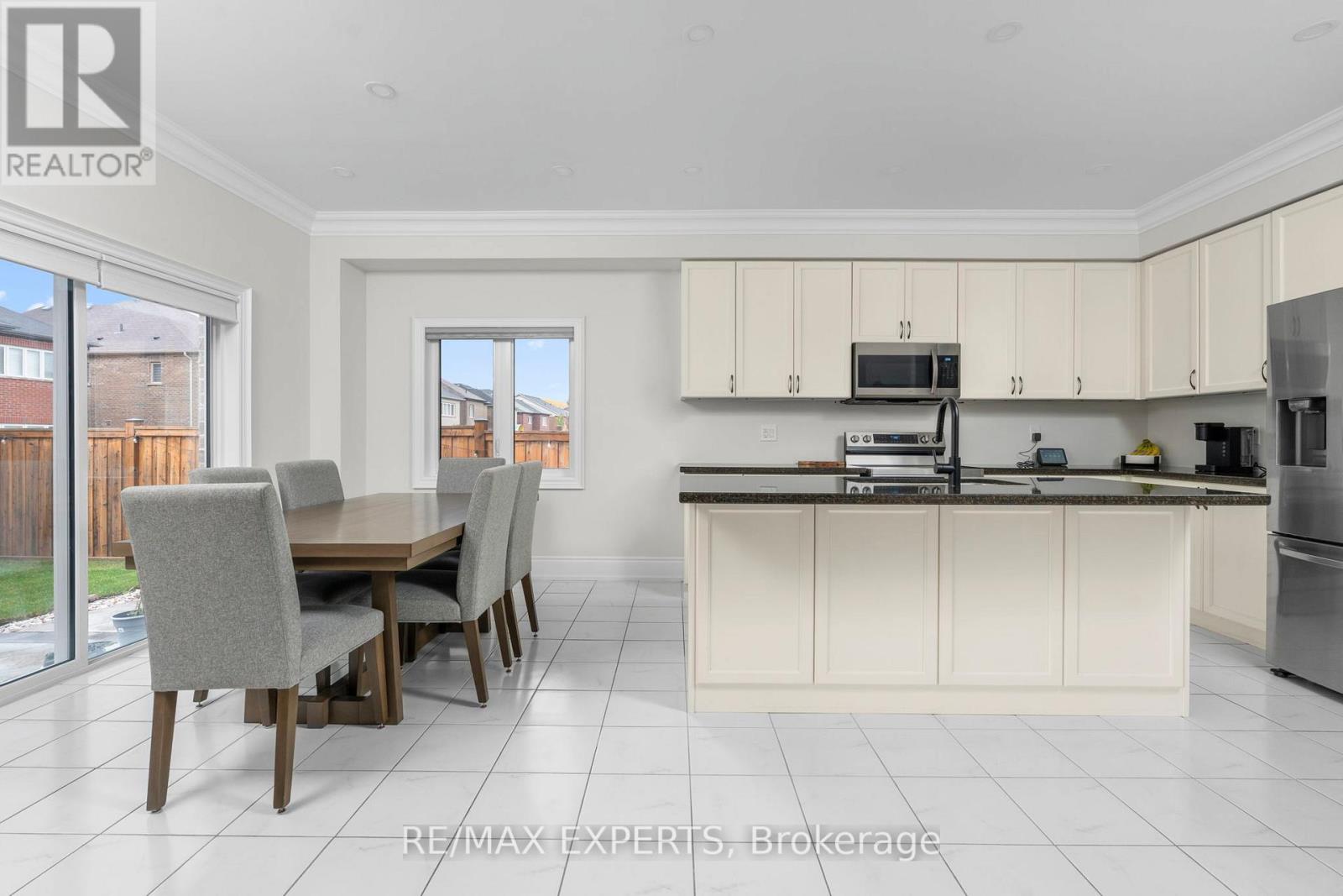 1430 Farrow Crescent, Innisfil (Alcona), Ontario  L9S 0L6 - Photo 13 - N12506570