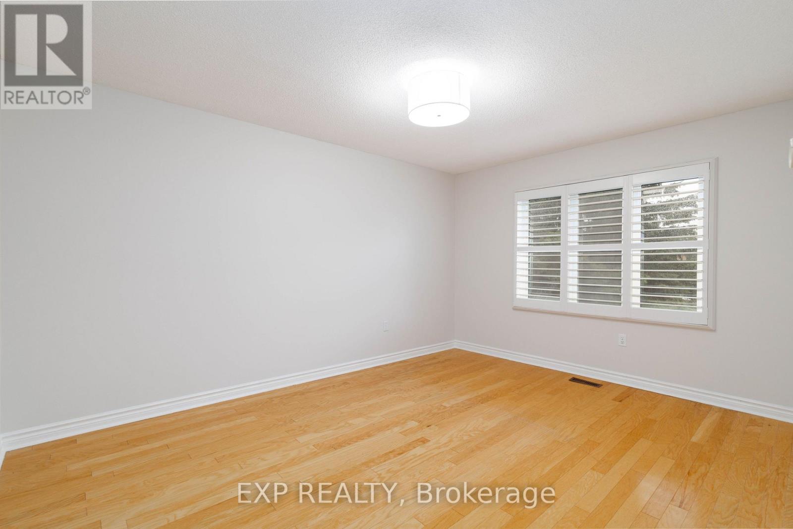 35 Dennis Drive, King, Ontario  L0G 1K0 - Photo 24 - N12506356