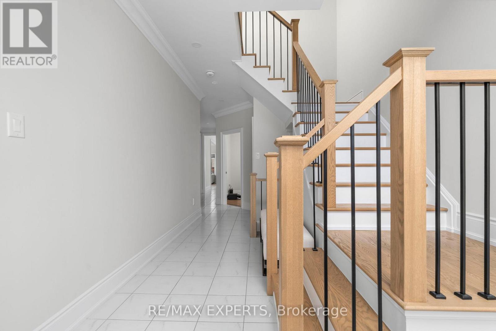 1430 Farrow Crescent, Innisfil (Alcona), Ontario  L9S 0L6 - Photo 5 - N12506570