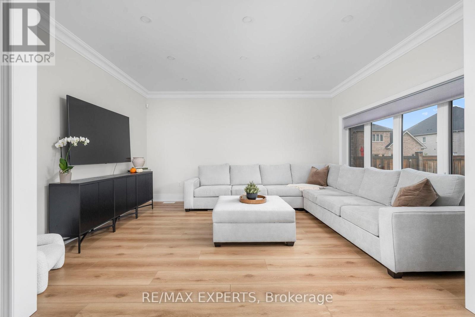 1430 Farrow Crescent, Innisfil (Alcona), Ontario  L9S 0L6 - Photo 14 - N12506570