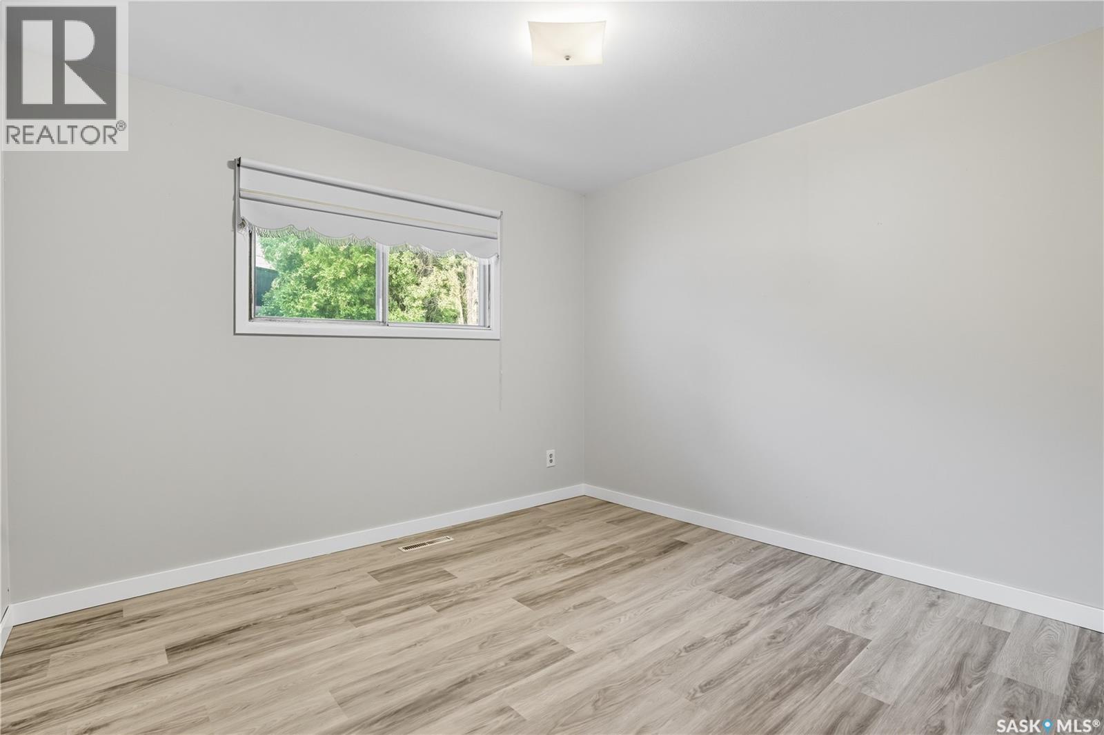 56 Franklin Street, Regina, Saskatchewan  S4R 4E6 - Photo 12 - SK022350