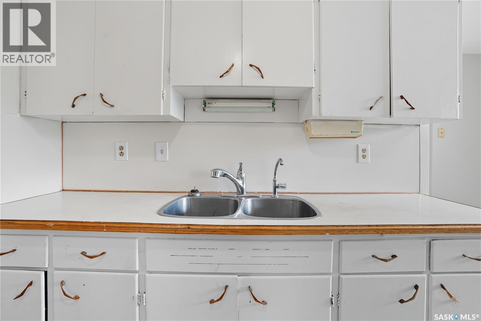 56 Franklin Street, Regina, Saskatchewan  S4R 4E6 - Photo 8 - SK022350