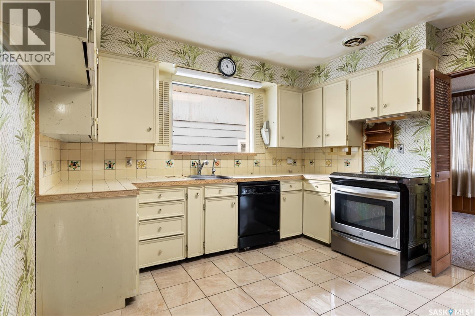 2251 Jubilee Avenue, Regina, Saskatchewan  S4S 3V3 - Photo 10 - SK022333