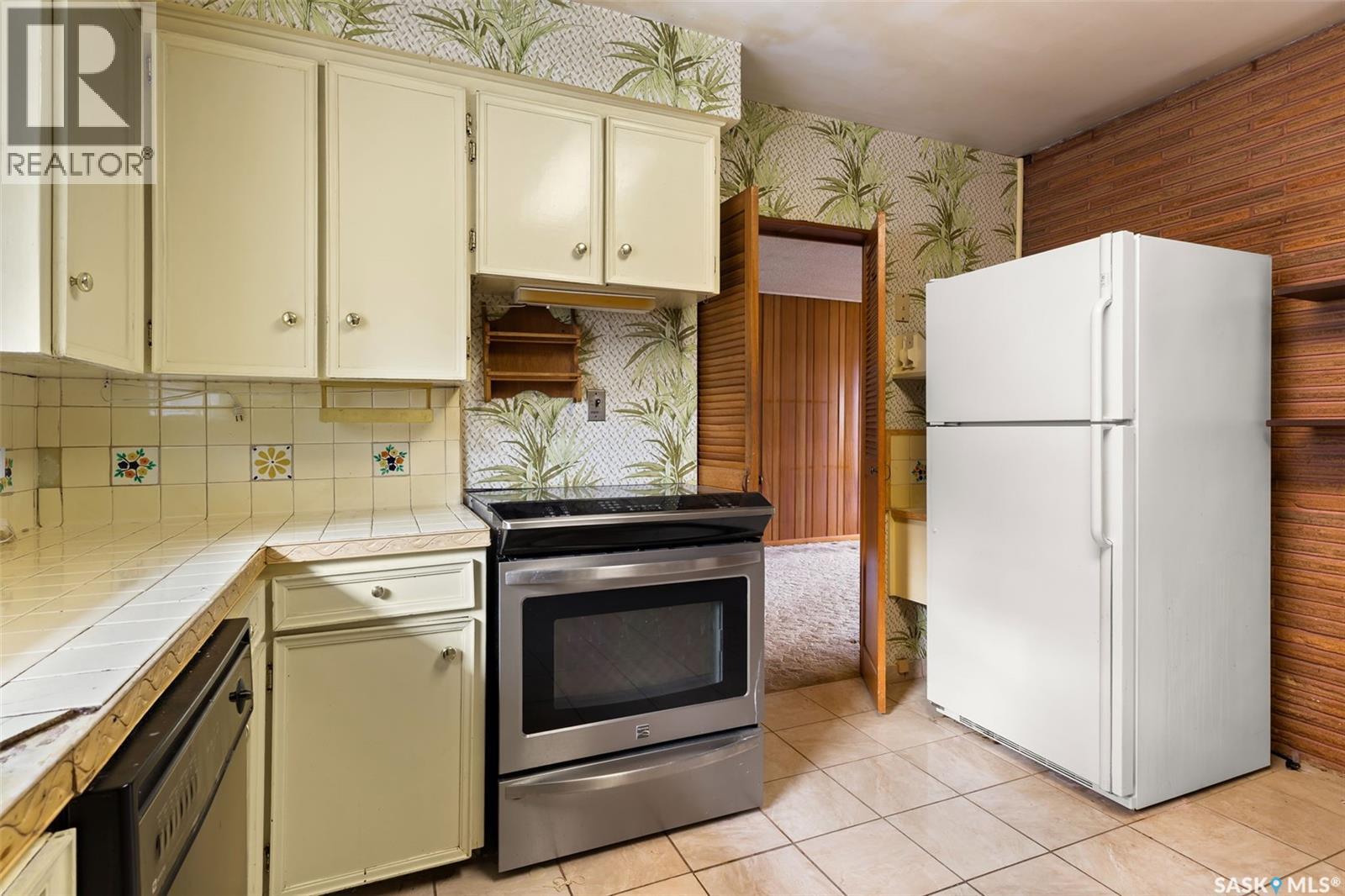 2251 Jubilee Avenue, Regina, Saskatchewan  S4S 3V3 - Photo 12 - SK022333